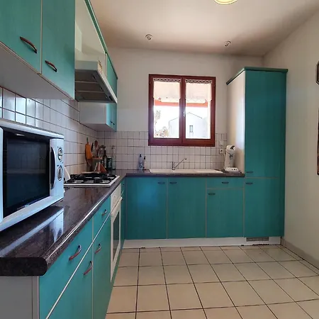 Villa In Saint-Genies With Private Pool, Cleaning Included Dom wakacyjny Saint-Genies-de-Fontedit