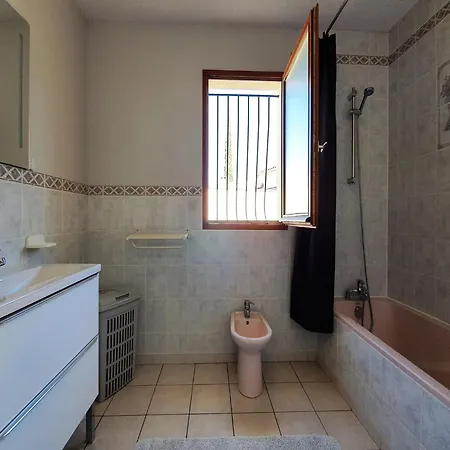 Villa In Saint-Genies With Private Pool, Cleaning Included *