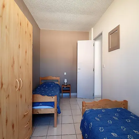 Villa In Saint-Genies With Private Pool, Cleaning Included